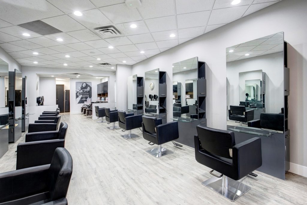 ACCENTRIC HAMPTONS Accentric Salons & Spa